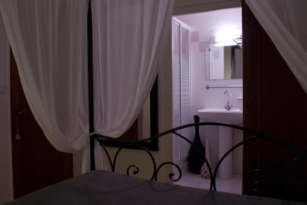 Chambres D'Hotes Domaine De La Brette Moncrabeau Rum bild